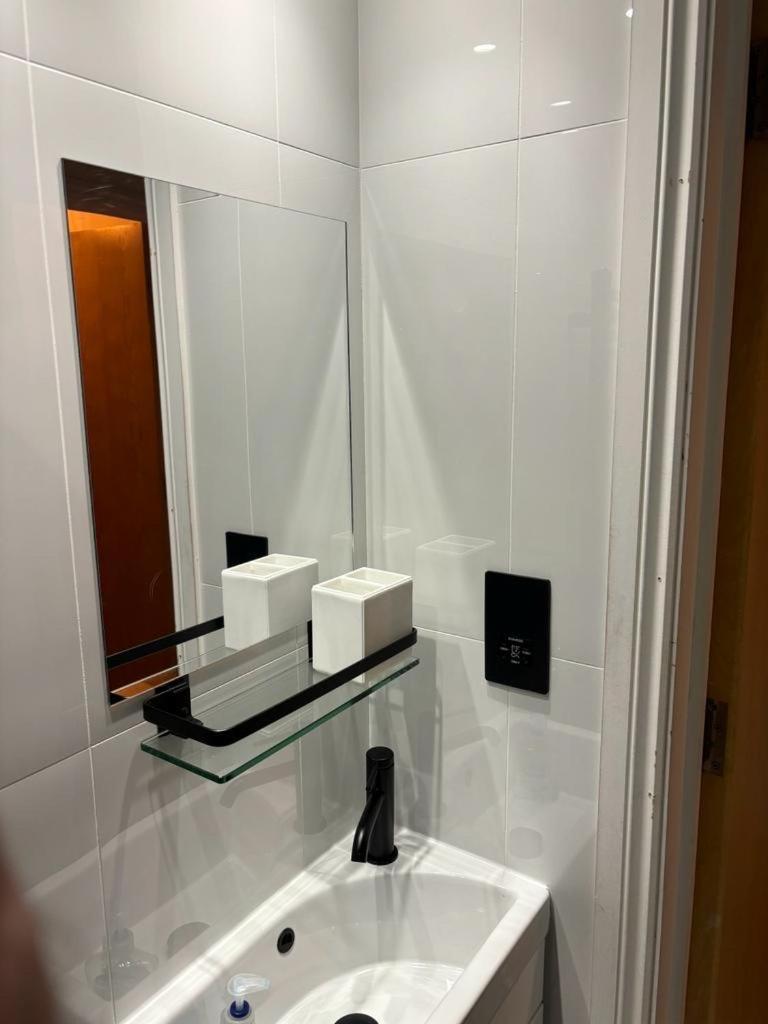 Studio Flat In The Heart Of St. Johns Wood 伦敦 外观 照片